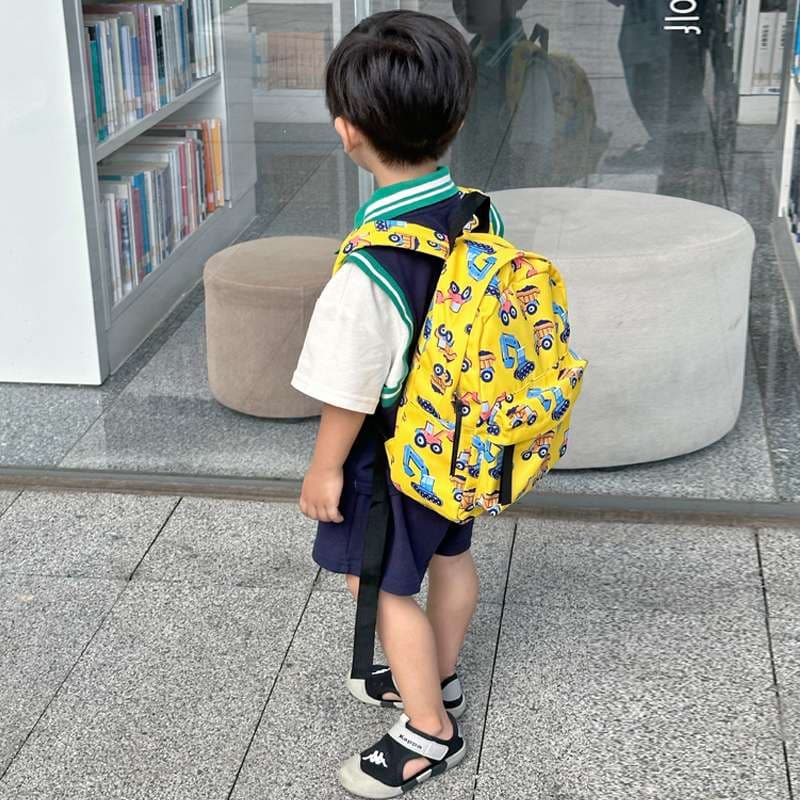 子どもリュック　かわいい働く車キッズリュック