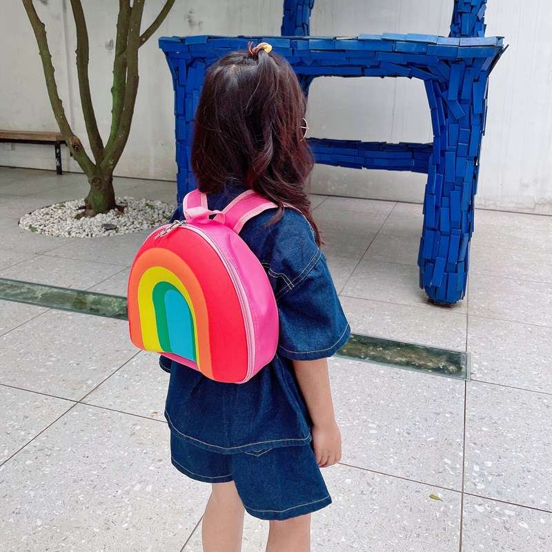 子どもリュック 虹色の夢かばん