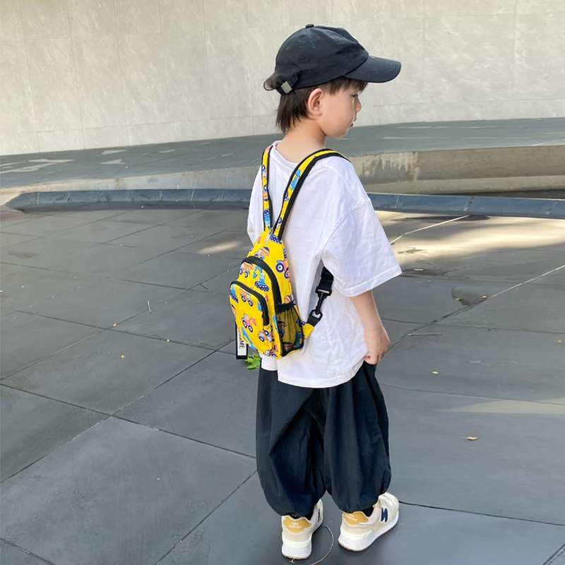 子どもリュック かわいい車柄　普段使い用2wayキッズリュック