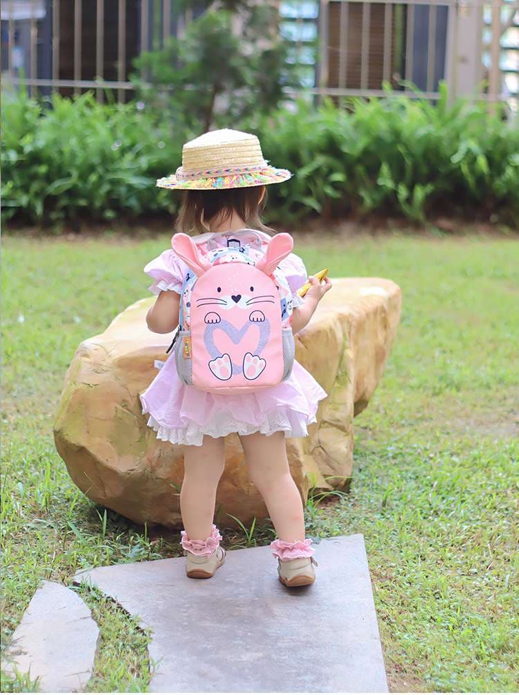 子どもリュック アウトドア用 かわいいうさぎさんの冒険リュック