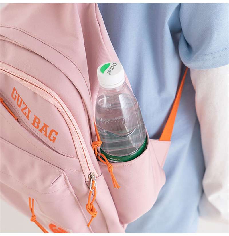 子どもリュック　かわいいキャラクター付きキッズリュック