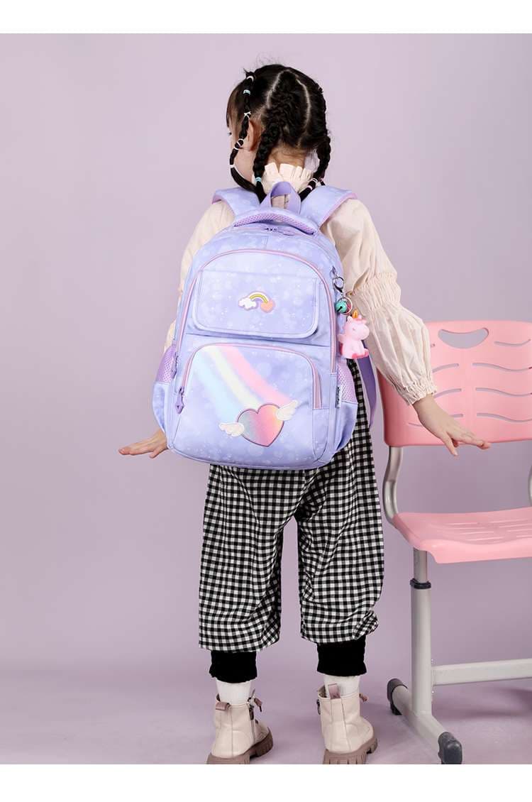 子どもリュックキッズの夢いっぱい虹色リュック