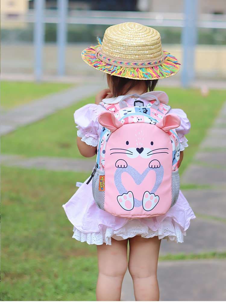 子どもリュック アウトドア用 かわいいうさぎさんの冒険リュック