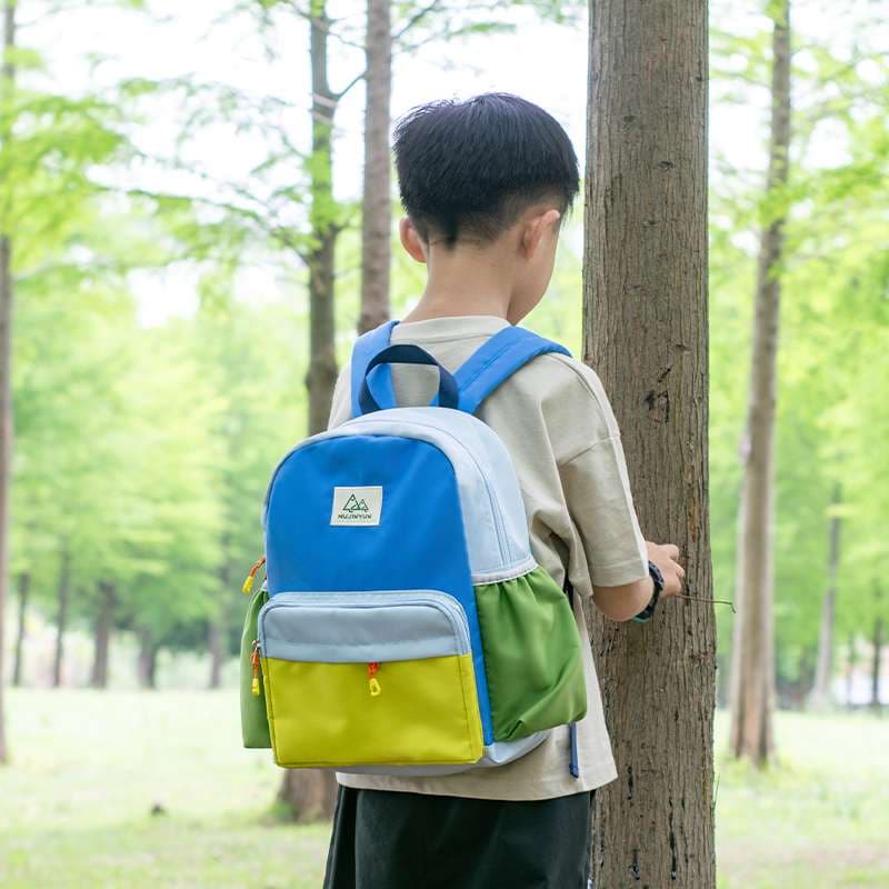 子どもリュック 軽量キッズ冒険リュック