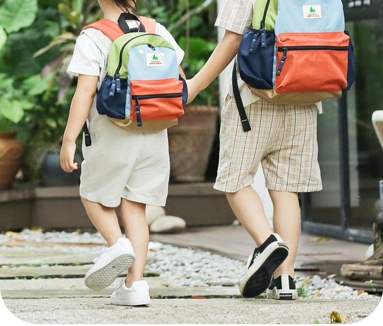 子どもリュック 冒険キッズ バックパック