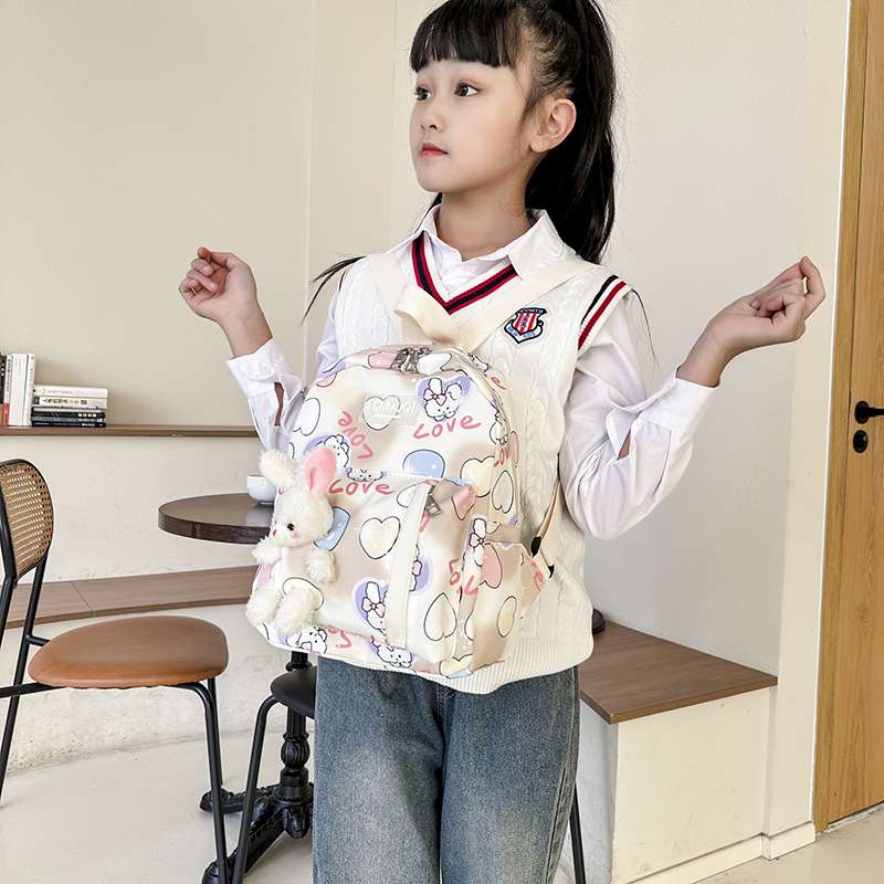子どもリュック　うさぎさん付きキッズリュック