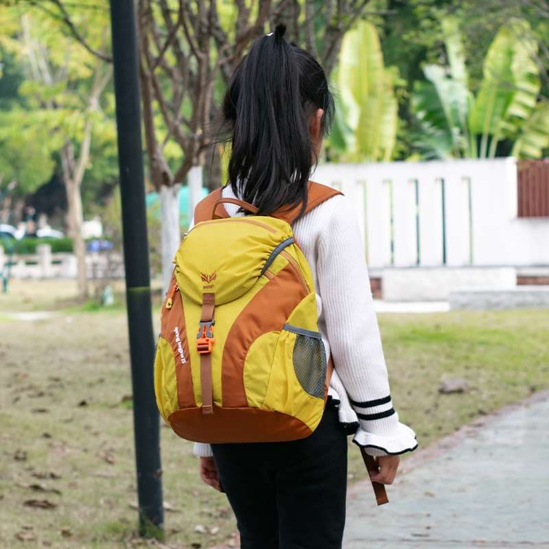 子どもリュック 子ども用15リットルアウトドアリュック