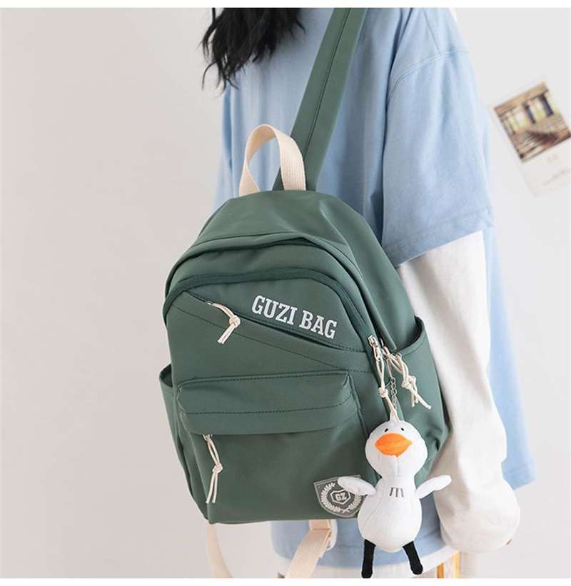 子どもリュック　かわいいキャラクター付きキッズリュック