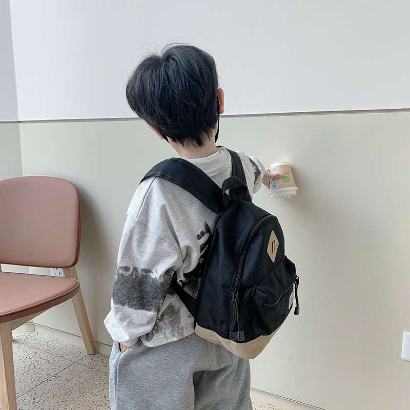 子どもリュック キッズ用小型リュック 軽量多機能