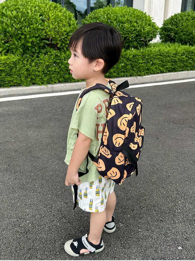 子どもリュック　にこにこワッペン付き通園・通学キッズリュック