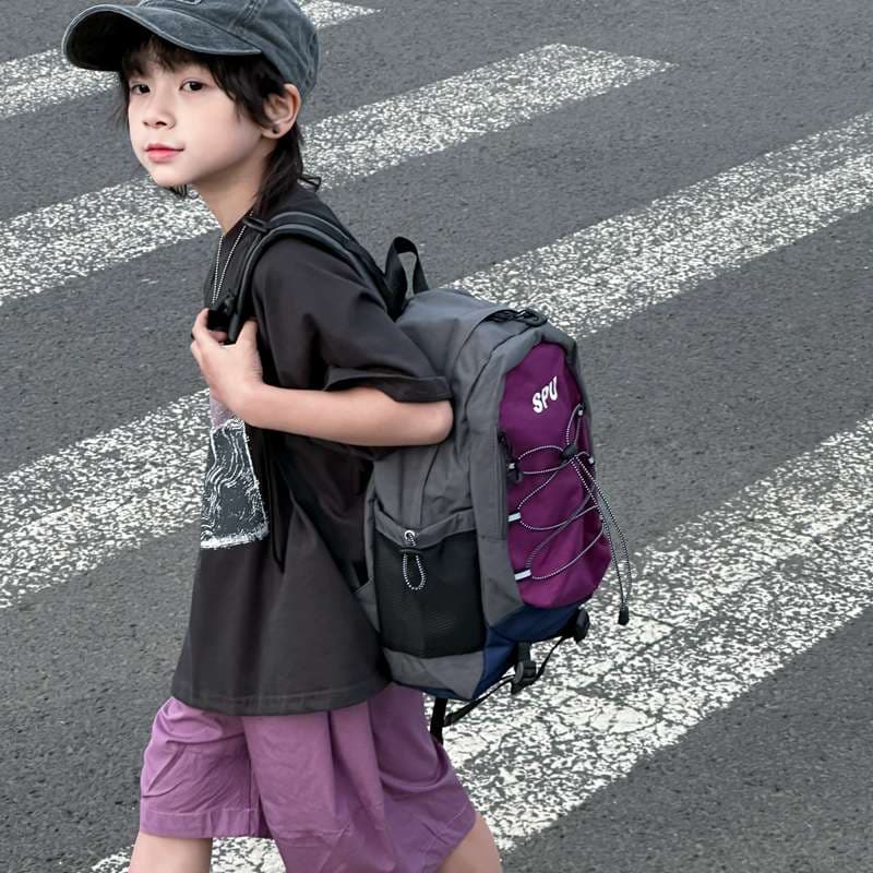 子どもリュック 冒険好きのお子様用バックパック