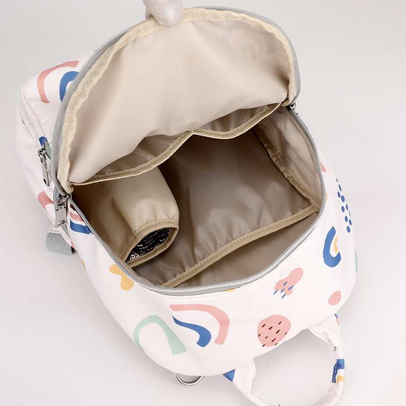 子どもリュック　虹色パターン キッズリュック