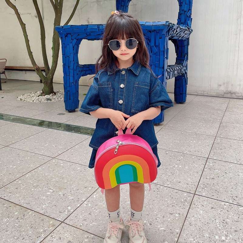 子どもリュック 虹色の夢かばん