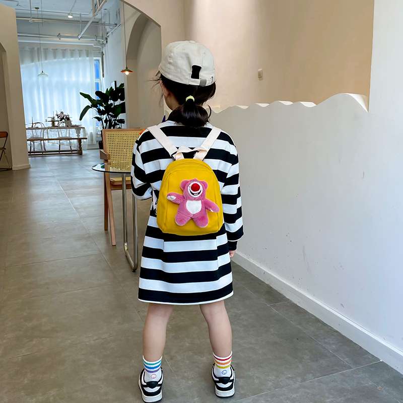 子どもリュック おしゃれかわいいくまさんと一緒のミニリュック