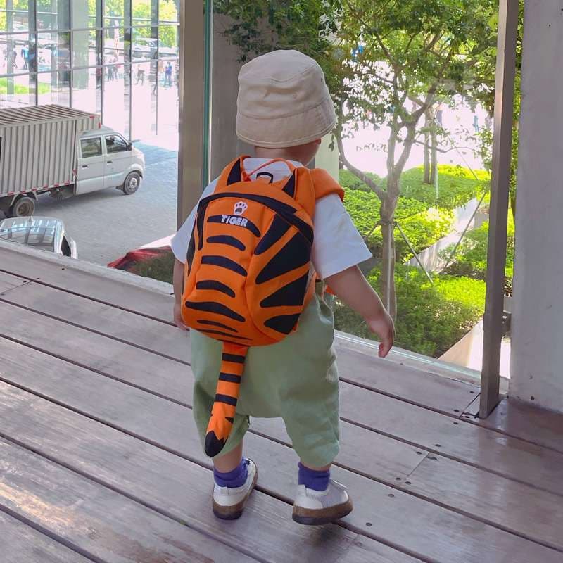 子どもリュック 子どもの登山用おしゃれなトラ柄キッズリュック